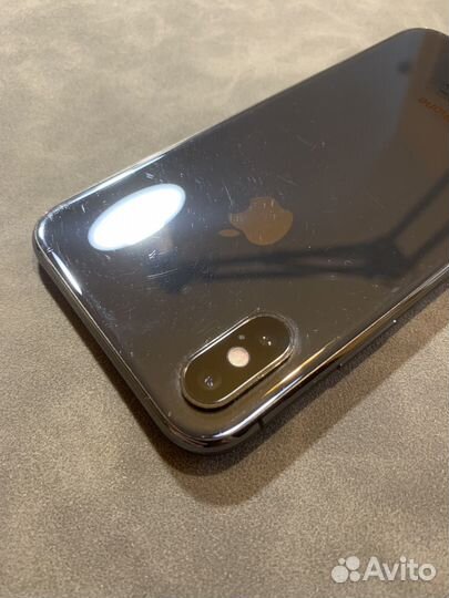 iPhone X, 64 ГБ