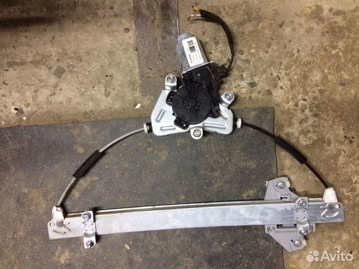 Стеклоподъемник Передний правый киа рио три