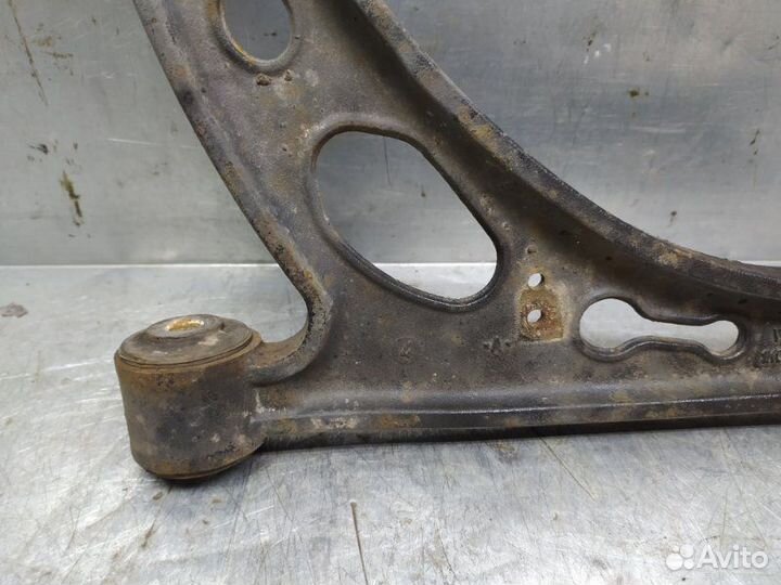 Рычаг передний правый Skoda Octavia (A5 1Z)