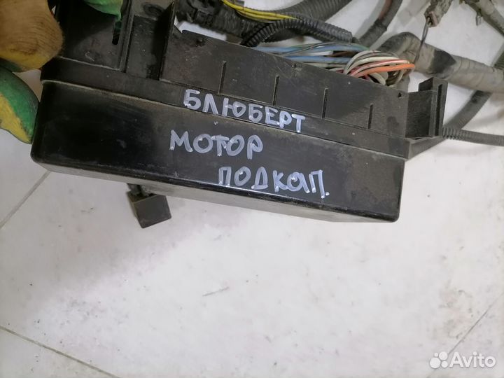 Проводка двс подкапотная Nissan Bluebird 1983-90