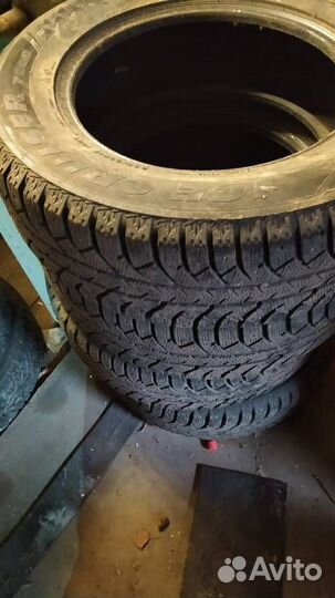 Bridgestone Ice Cruiser 7000 235/65 R17