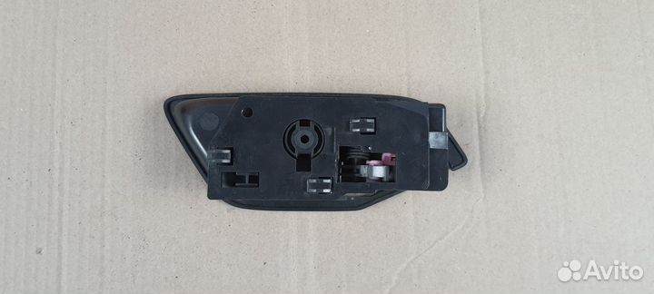 Ручка внутренняя левая Hyundai Tiburon, 2004г