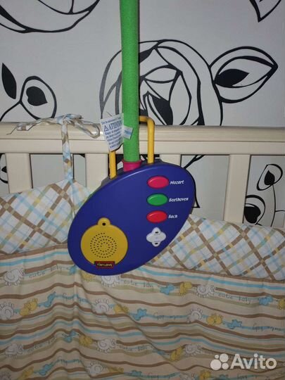 Мобиль в кроватку бренда Tiny love