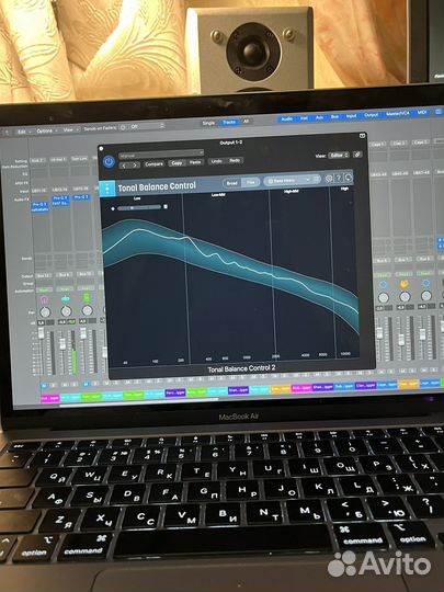 Композитор, звукорежиссер, sound designer