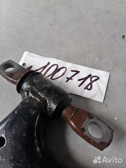 Рычаг передний правый Lexus RX350 RX450h RX270 XL1