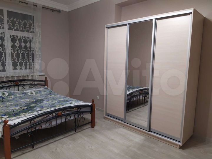 2-к. квартира, 67 м², 3/6 эт.