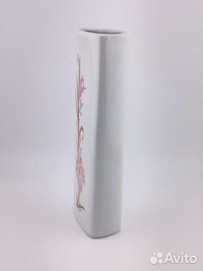 Ваза для цветов. Фарфор