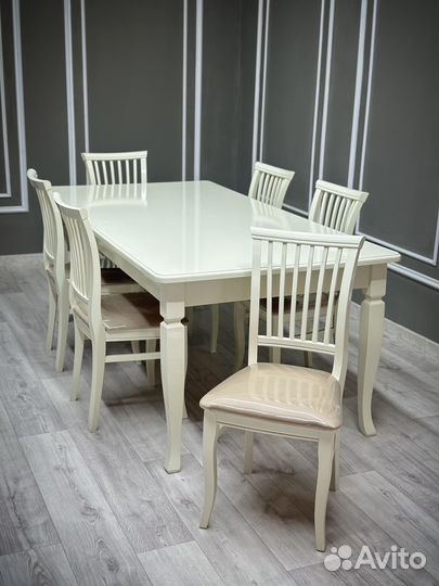 Стол и Стулья