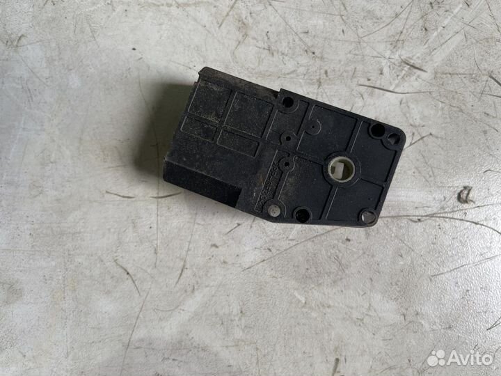 Моторчик заслонки Mitsubishi lancer 9