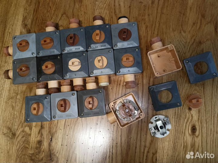 Ретро выключатели много