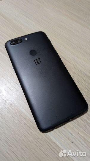 OnePlus 5T, 6/64 ГБ