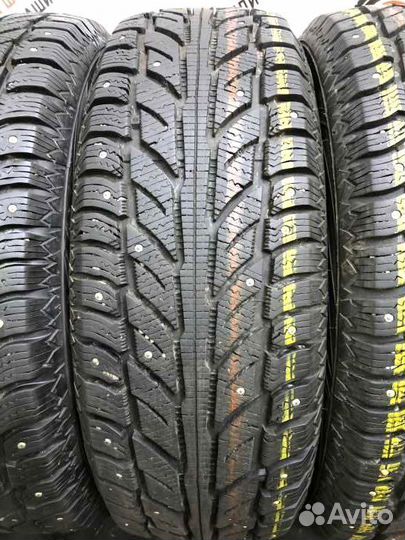 Cooper Weather-Master S/T 215/65 R17 99T