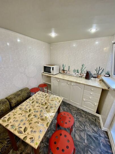 Комната 16 м² в 3-к., 2/2 эт.