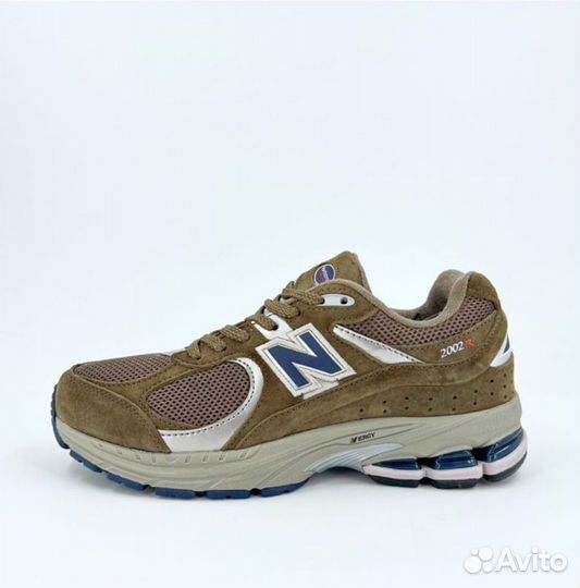 Кроссовки new Balance 2002r