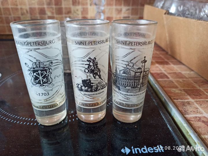 Рюмки хрусталь, сувенирные, обычные