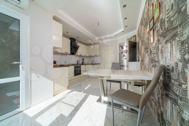 3-к. квартира, 98 м², 5/12 эт.