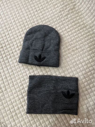 Комплект Шапки снуд двухслойные новые