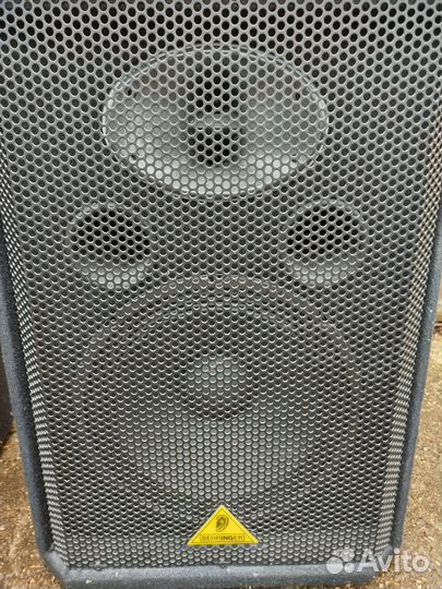 Акустическая система Behringer VS1220, колонки