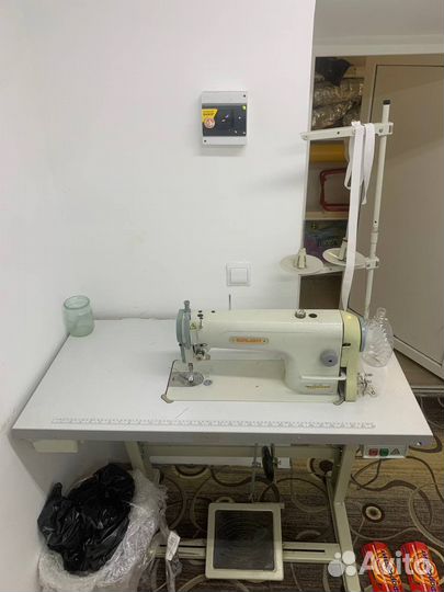 Швейная машина siruba