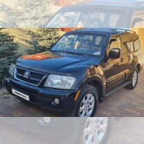 Mitsubishi Montero 3.8 AT, 2003, 214 467 км, с пробегом, цена 1 200 000 руб.