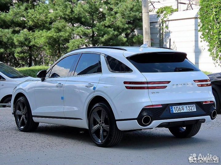 Genesis GV70 2.5 AT, 2022, 15 000 км