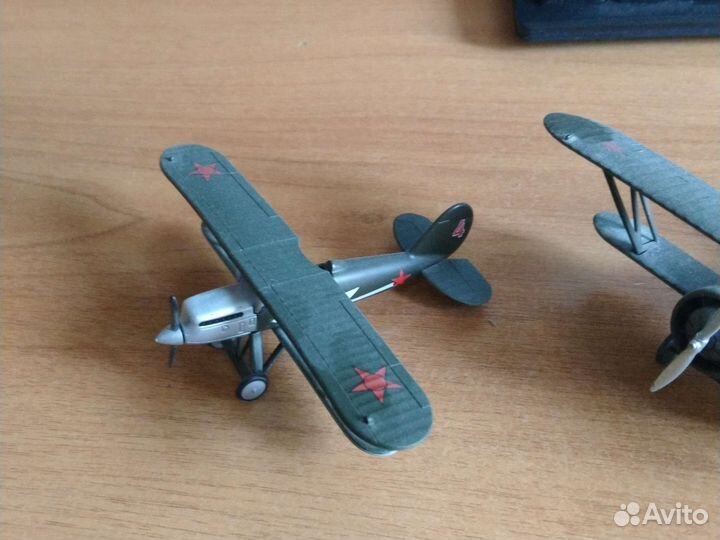 Модель самолета метал ант -25