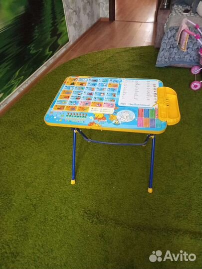 Столик детский с алфавитом
