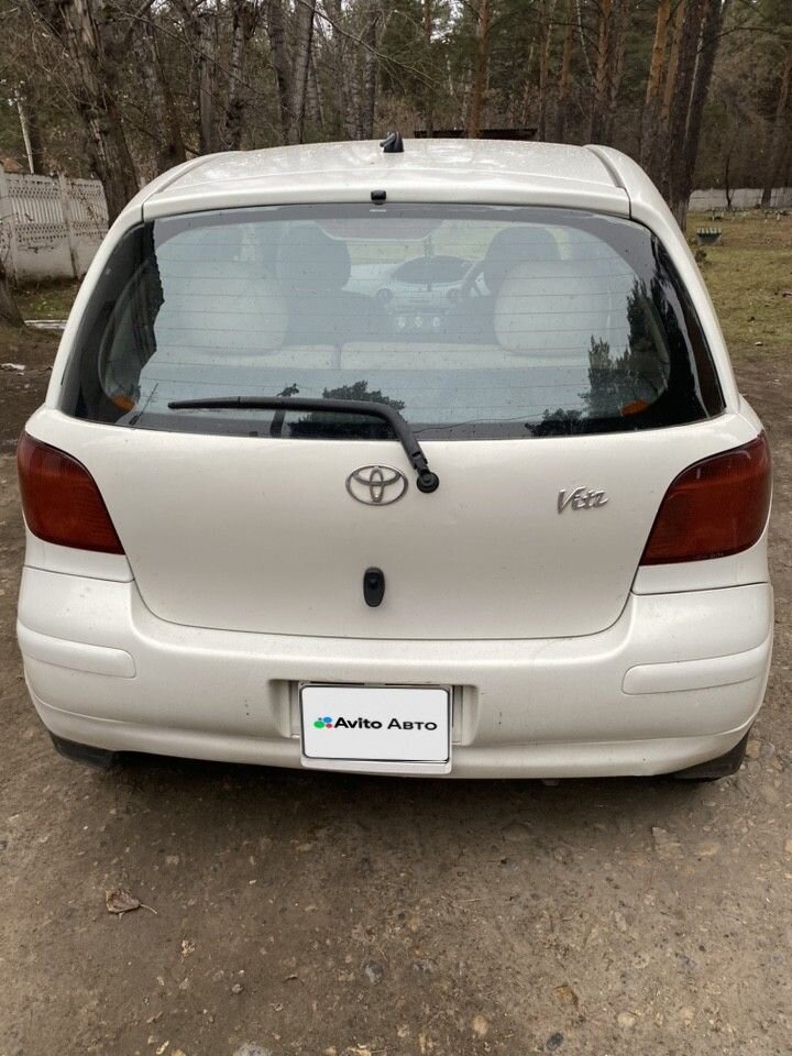 Toyota Vitz: фото владельца