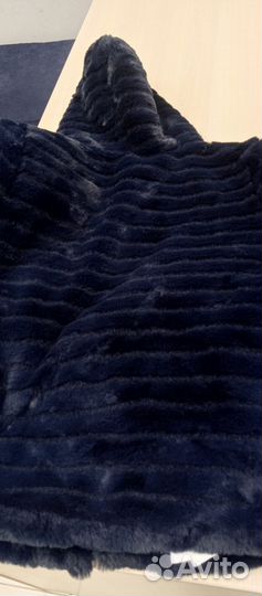 Шуба из эко меха короткая с капюшоном