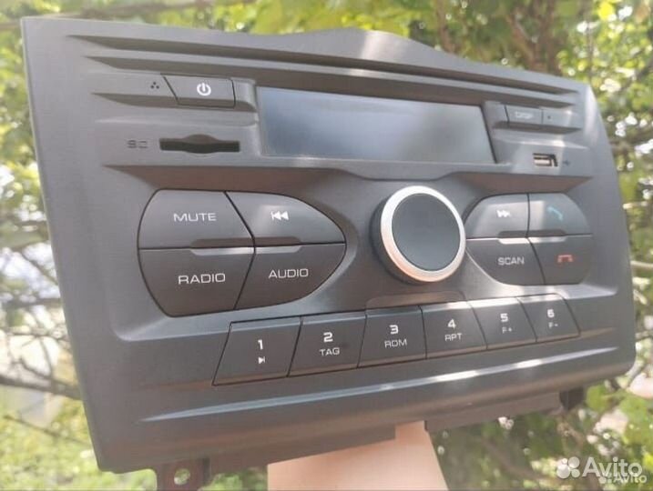 Магнитола штатная Лада Гранта Фл