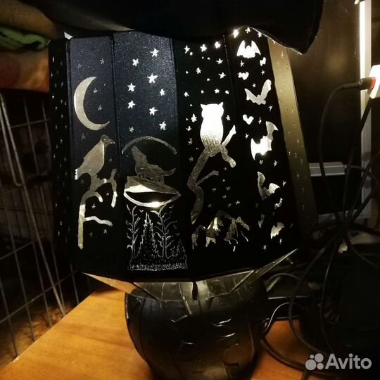 Лампа настольная