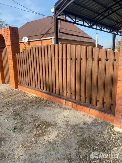 Заборы из штакетника