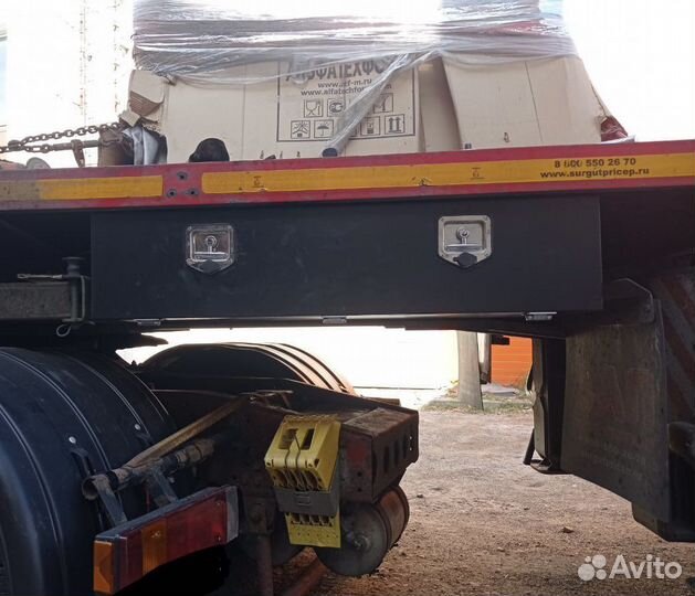 Инструментальный ящик металлический