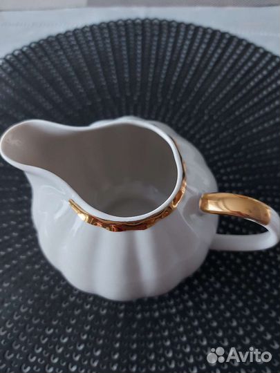 Молочник сливочник