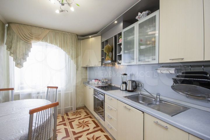 2-к. квартира, 57,1 м², 10/12 эт.