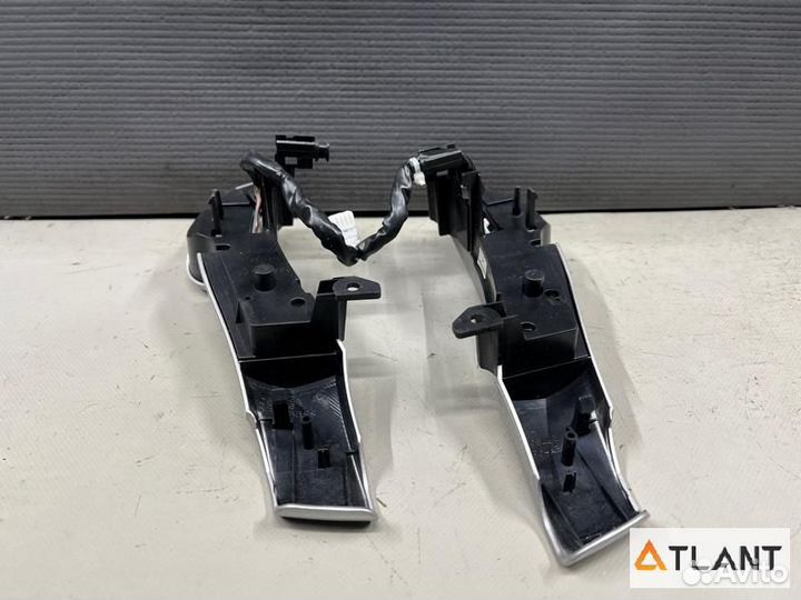 Кнопки на руль toyota prius