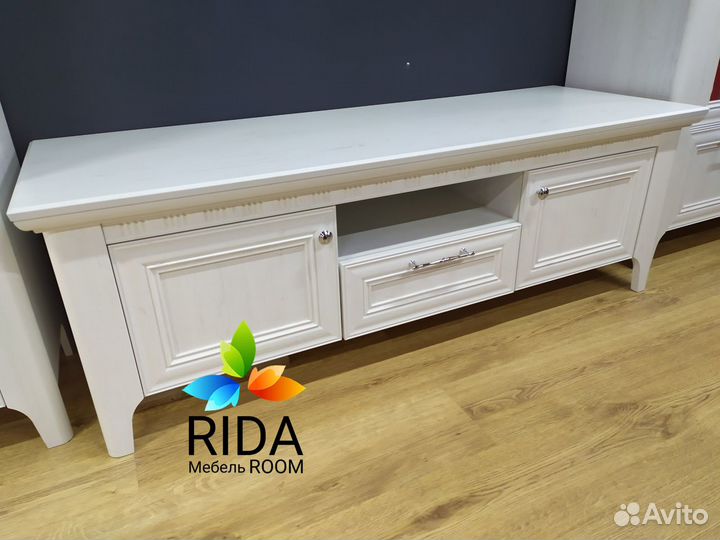 Тумба под телевизор Клер