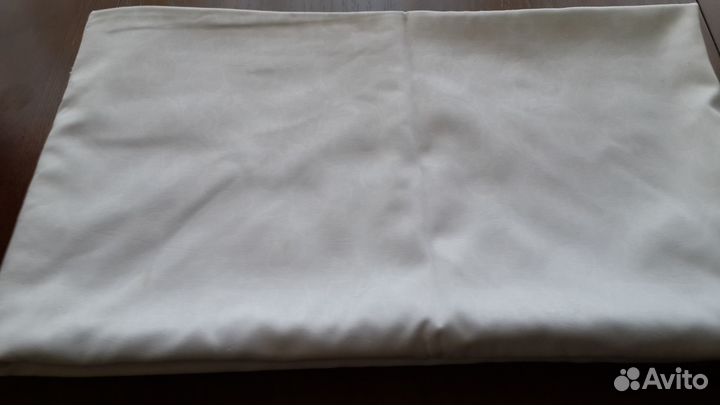 Комплекты постельного белья 1.5 сп. и наволочки