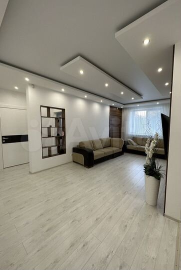 3-к. квартира, 84 м², 1/5 эт.