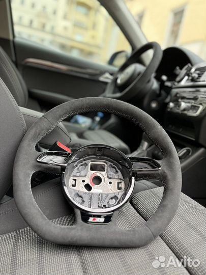 Спортивный скошенный руль ауди s line алькантара