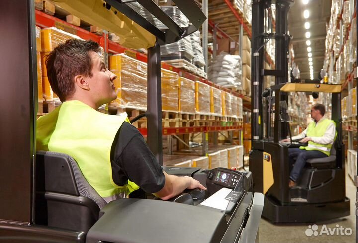 Водитель штабелера вахта