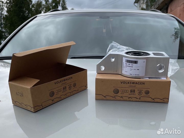 Сайлентблоки с опорником VW Tiguan оригинал