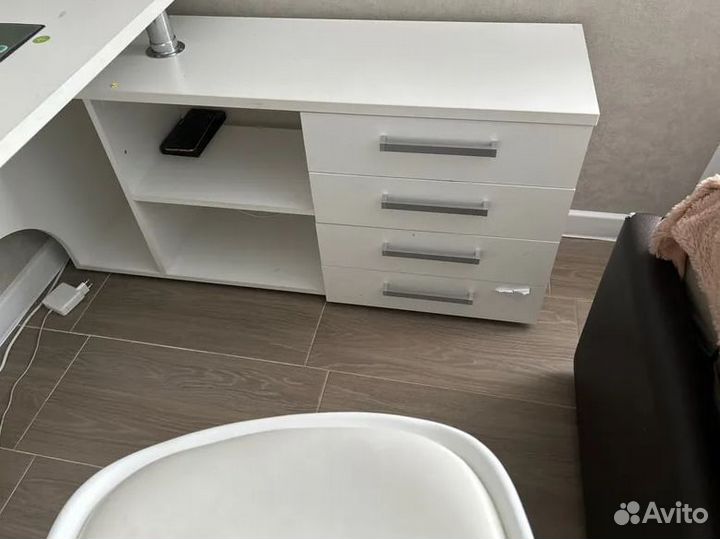 Стол компьютерный Алькор