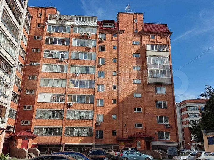 3-к. квартира, 126 м², 4/9 эт.