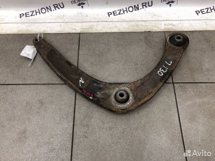 Рычаг передний левый Peugeot 308 хэтчбек 5 дв. 1.6
