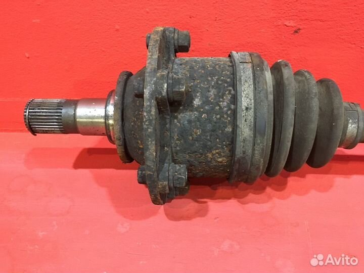 Привод для Mitsubishi Pajero, Montero 3 6G74 (Б/У)