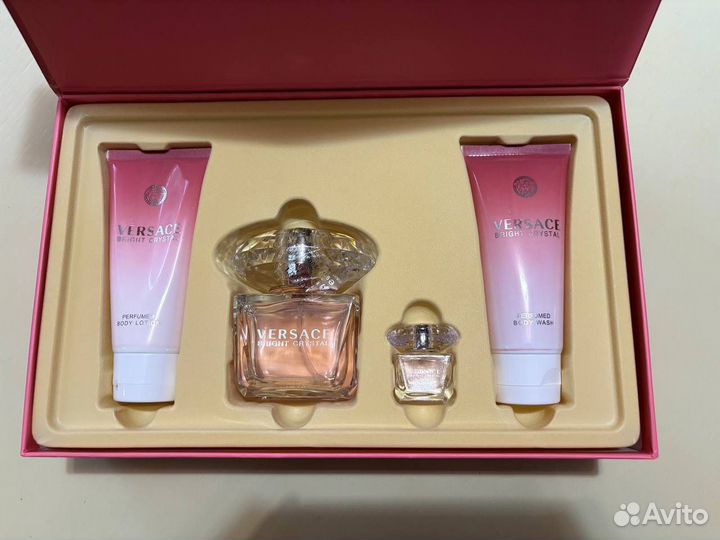 Подарочный набор versace. Парфюмерный набор