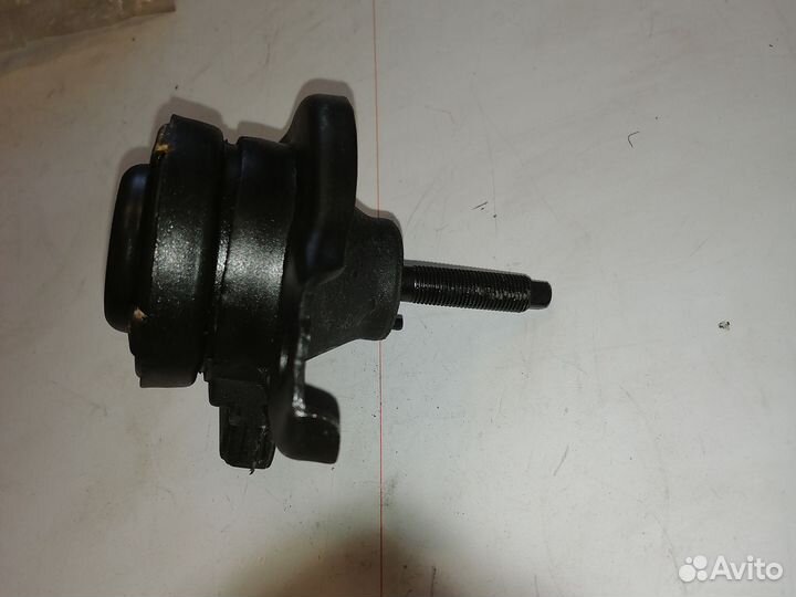 Подушка двигателя Honda