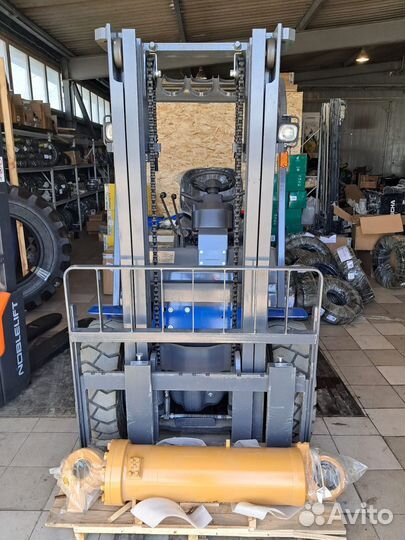 Вилочный погрузчик Lonking LG30DT, 2023