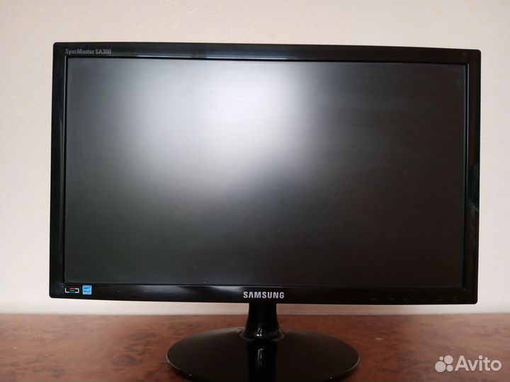 Монитор Samsung